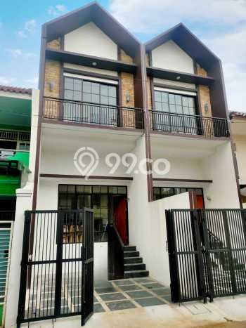 Rumah Luas Asri 3 KT Siap Pakai di Pondok Kelapa Jakarta Timur Rumah Luas Asri 3 KT Siap Pakai di Pondok Kelapa Jakarta Timur