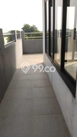 Rumah Elit Modern Tanpa Renovasi di Pondok Bambu Jakarta Timur Rumah Elit Modern Tanpa Renovasi di Pondok Bambu Jakarta Timur