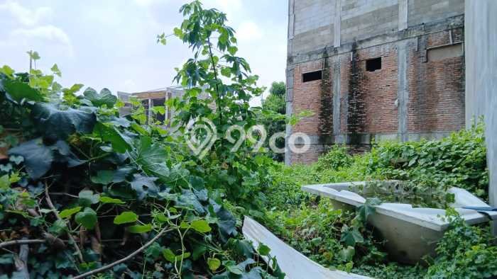 Lahan Dijual Lokasi Strategis di Jakarta Timur dengan Luas 150m2 Lahan Dijual Lokasi Strategis di Jakarta Timur dengan Luas 150m2