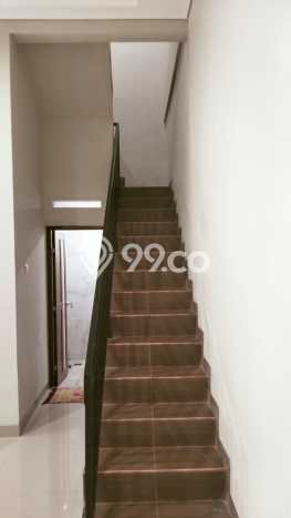 For Sale Hunian Rumah Terawat 3 Kamar di Pondok Kelapa, Jakarta Timur For Sale Hunian Rumah Terawat 3 Kamar di Pondok Kelapa, Jakarta Timur
