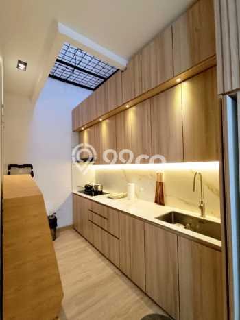Dijual Cepat Rumah Minimalis & Modern LB 160m2 di Pondok Kelapa Dijual Cepat Rumah Minimalis & Modern LB 160m2 di Pondok Kelapa