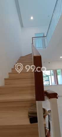 Jual Rumah Eksklusif 3 KT di Pondok Kelapa, Jakarta Timur Jual Rumah Eksklusif 3 KT di Pondok Kelapa, Jakarta Timur