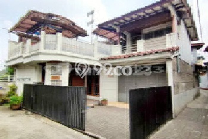 For Sale Hunian Rumah Terawat 3 Kamar di Jatiwaringin, Bekasi For Sale Hunian Rumah Terawat 3 Kamar di Jatiwaringin, Bekasi