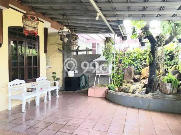 Rumah Luxury Modern Tanpa Renovasi di Pondok Bambu Jakarta Timur Rumah Luxury Modern Tanpa Renovasi di Pondok Bambu Jakarta Timur