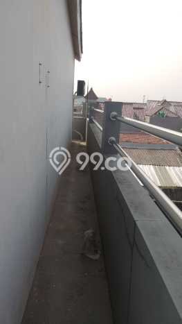 Rumah Elit Modern Tanpa Renovasi di Pondok Bambu Jakarta Timur Rumah Elit Modern Tanpa Renovasi di Pondok Bambu Jakarta Timur