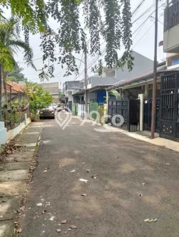 Rumah Strategis Modern Lb 200m2 di Duren Sawit, Jakarta Timur Rumah Strategis Modern Lb 200m2 di Duren Sawit, Jakarta Timur