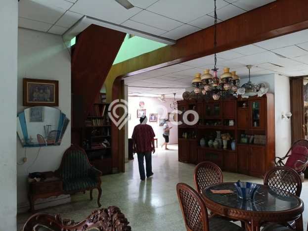Rumah Elit LB 452m2 Siap Pakai Desain Elegan di Kayu Putih, Jakarta Timur Rumah Elit LB 452m2 Siap Pakai Desain Elegan di Kayu Putih, Jakarta Timur