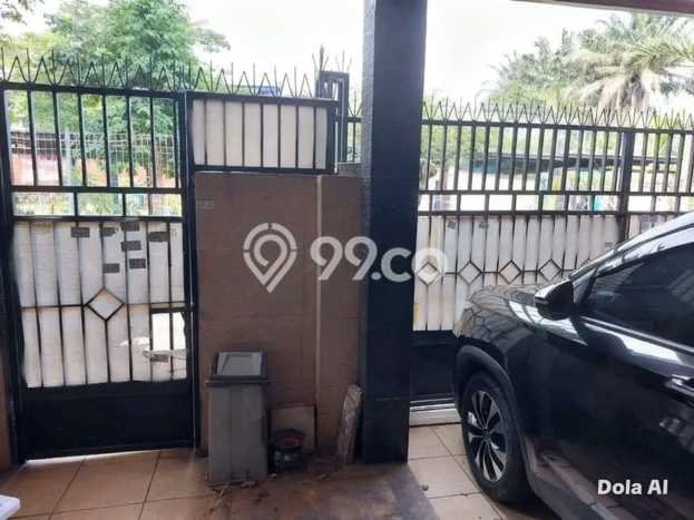 Rumah Strategis Modern Lb 200m2 di Duren Sawit, Jakarta Timur Rumah Strategis Modern Lb 200m2 di Duren Sawit, Jakarta Timur