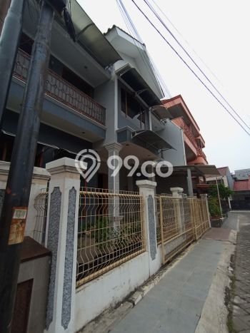 Rumah Nyaman 5 KT LB 350m2 Kondisi Bagus di Pondok Kopi Rumah Nyaman 5 KT LB 350m2 Kondisi Bagus di Pondok Kopi