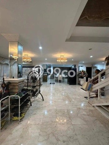 For Sale! Premium House LT 318m2 Desain Modern di Jati Padang For Sale! Premium House LT 318m2 Desain Modern di Jati Padang