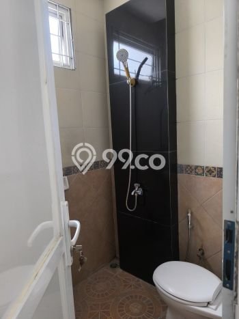 For Sale Rumah 5 Kamar Lokasi Ideal Nyaman dan Strategis di Jatisampurna For Sale Rumah 5 Kamar Lokasi Ideal Nyaman dan Strategis di Jatisampurna