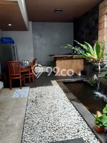 Siap Huni Rumah Mewah 4 Kamar di Ciracas Dekat ke Mana Saja Siap Huni Rumah Mewah 4 Kamar di Ciracas Dekat ke Mana Saja