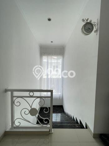 Rumah Elit Modern Tanpa Renovasi di Kebagusan Jakarta Selatan Rumah Elit Modern Tanpa Renovasi di Kebagusan Jakarta Selatan