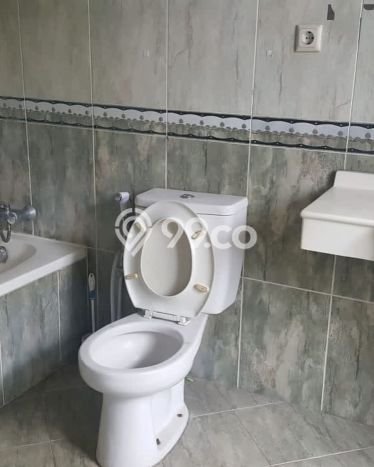 For Sale! Premium House LT 248m2 Desain Modern di Legenda Wisata For Sale! Premium House LT 248m2 Desain Modern di Legenda Wisata