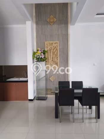 Dijual Rumah 4 Kamar Lokasi Strategis Nyaman dan Strategis di Mangkubumen Dijual Rumah 4 Kamar Lokasi Strategis Nyaman dan Strategis di Mangkubumen