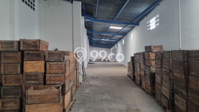 Dijual! Gudang di Karang Anyar Surakarta LT 3370m2 / LB 2000m2 Kawasan Bisnis Dijual! Gudang di Karang Anyar Surakarta LT 3370m2 / LB 2000m2 Kawasan Bisnis