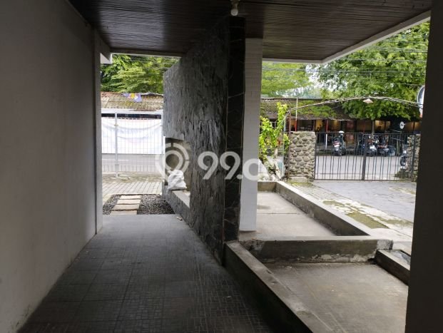 Disewakan Hunian Konsep Minimalis di Slamet Riyadi Solo dengan 6 Kamar Disewakan Hunian Konsep Minimalis di Slamet Riyadi Solo dengan 6 Kamar