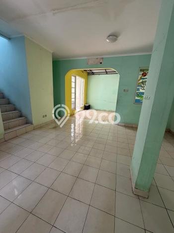 Rumah Luas Asri 3 KT Siap Pakai di Kota Wisata Jakarta Timur Rumah Luas Asri 3 KT Siap Pakai di Kota Wisata Jakarta Timur