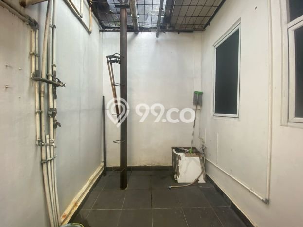 Rumah Luas Asri 2 KT Siap Pakai di Cibubur Jakarta Timur Rumah Luas Asri 2 KT Siap Pakai di Cibubur Jakarta Timur