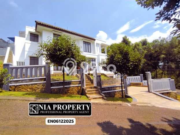 For Sale! Luxury House LT 320m2 Desain Modern di Cibubur For Sale! Luxury House LT 320m2 Desain Modern di Cibubur