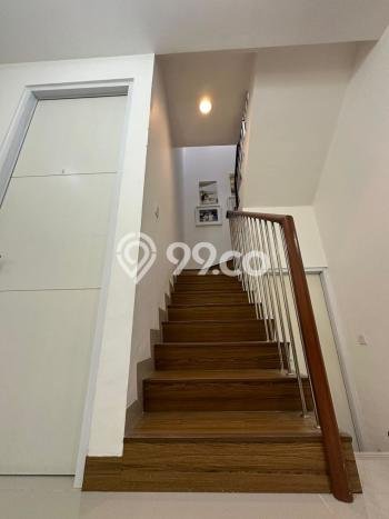 Rumah Modern 3 KT di Cibubur Jakarta Timur Semi Furnished Rumah Modern 3 KT di Cibubur Jakarta Timur Semi Furnished