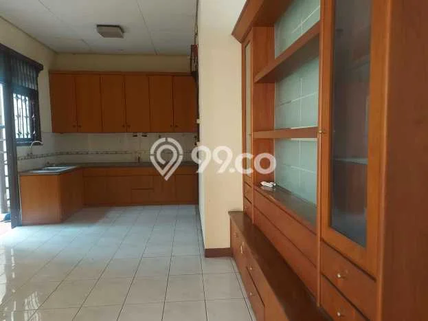 Rumah Luxury Modern Siap Huni di Cibubur Jakarta Timur Rumah Luxury Modern Siap Huni di Cibubur Jakarta Timur