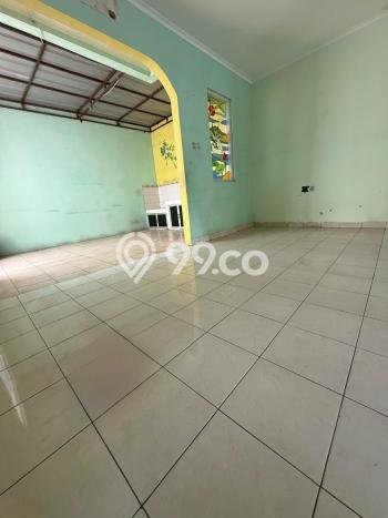 Rumah Luas Asri 3 KT Siap Pakai di Kota Wisata Jakarta Timur Rumah Luas Asri 3 KT Siap Pakai di Kota Wisata Jakarta Timur