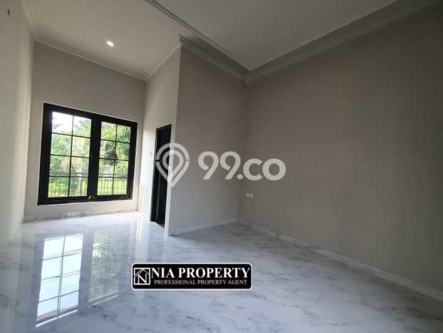 Jual Rumah Luas Elegan Dengan View Cantik di Kota Wisata, Jakarta Timur Jual Rumah Luas Elegan Dengan View Cantik di Kota Wisata, Jakarta Timur