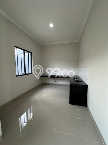 Rumah Luas Asri 4 KT Siap Huni di BSD Tangerang Rumah Luas Asri 4 KT Siap Huni di BSD Tangerang