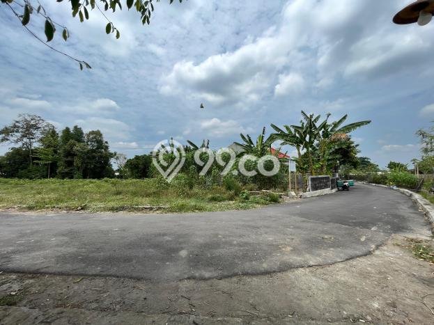 HARGA MENARIK! Tanah di Maguwoharjo, Luas 120m², Kawasan Berkembang HARGA MENARIK! Tanah di Maguwoharjo, Luas 120m², Kawasan Berkembang