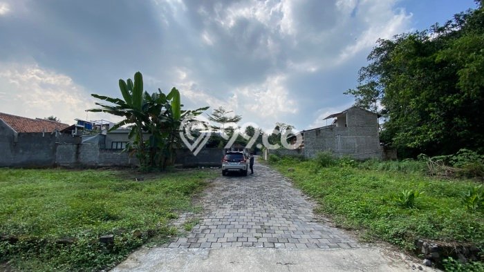 Tanah di Ngemplak, Luas 141m², Akses Jalan Utama Tanah di Ngemplak, Luas 141m², Akses Jalan Utama