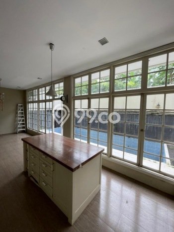 LIMITED OFFER! Rumah Berkualitas di Batam Kota, Luas 275m2m² LB 350m2m² LIMITED OFFER! Rumah Berkualitas di Batam Kota, Luas 275m2m² LB 350m2m²