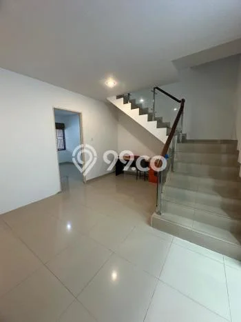 Jual Rumah Strategis Bagus Punya 4 KT di Batam Centre Batam SHM Jual Rumah Strategis Bagus Punya 4 KT di Batam Centre Batam SHM