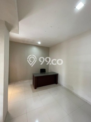 LIMITED OFFER! Rumah Berkualitas di Batam Kota, Luas 275m2m² LB 350m2m² LIMITED OFFER! Rumah Berkualitas di Batam Kota, Luas 275m2m² LB 350m2m²