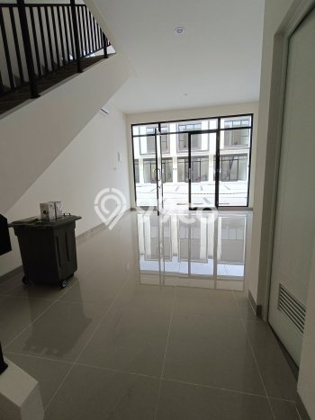Ruko Bagus Dijual LB 81m2 Lokasi Strategis Tangerang Area Cocok untuk Berbisnis Ruko Bagus Dijual LB 81m2 Lokasi Strategis Tangerang Area Cocok untuk Berbisnis