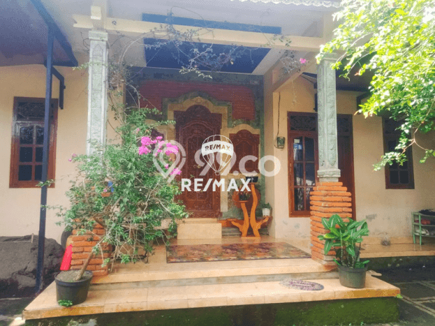 Rumah Sederhana Dijual Lokasi Licin 3 Kamar dengan LT 96m2 Rumah Sederhana Dijual Lokasi Licin 3 Kamar dengan LT 96m2