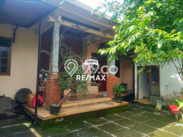 Rumah Sederhana Dijual Lokasi Licin 3 Kamar dengan LT 96m2 Rumah Sederhana Dijual Lokasi Licin 3 Kamar dengan LT 96m2