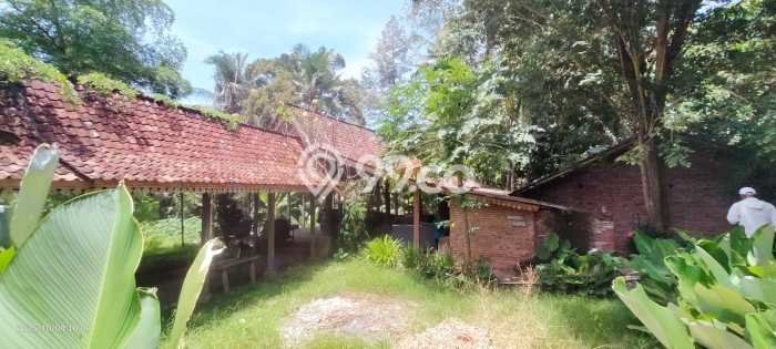 Unit Komersial Dijual di Glagah Banyuwangi 400m2 Unit Komersial Dijual di Glagah Banyuwangi 400m2