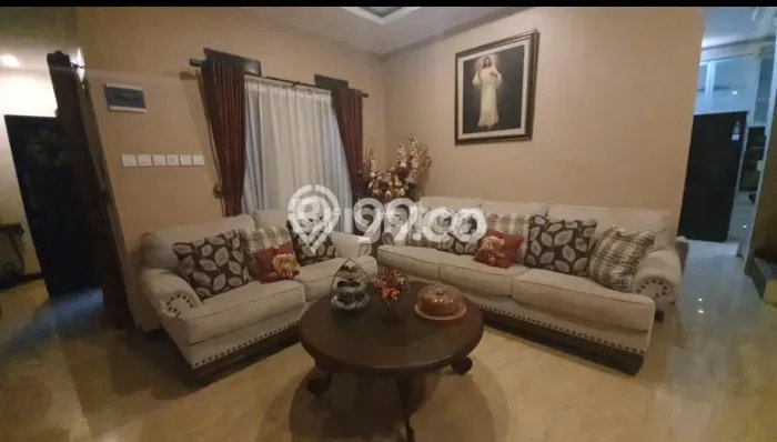 Rumah Modern Cantik 5 KT Bisa Langsung Pindah di Cimanggis Rumah Modern Cantik 5 KT Bisa Langsung Pindah di Cimanggis