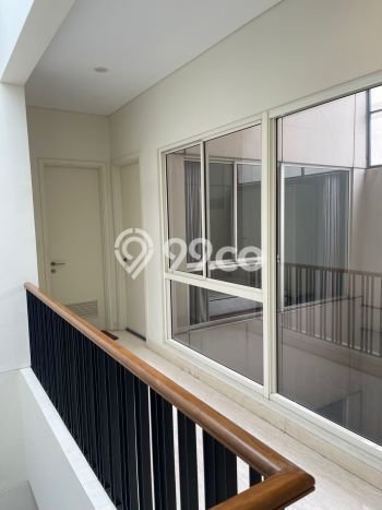 For Sale! Premium House LT 170m2 Desain Elegan di Summarecon Serpong For Sale! Premium House LT 170m2 Desain Elegan di Summarecon Serpong