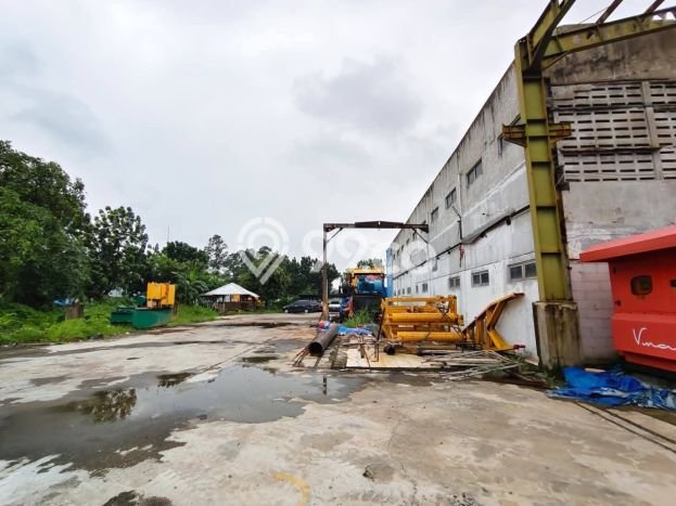 Unit Gudang Dijual di Bekasi LT 3189m2 & LB 1200m2 Unit Gudang Dijual di Bekasi LT 3189m2 & LB 1200m2
