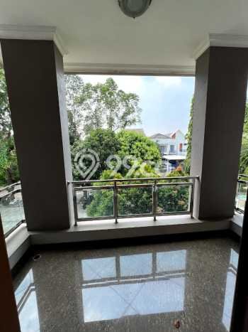 Rumah Mewah LB 600m2 Siap Huni Desain Elegan di Pondok Kelapa, Jakarta Timur Rumah Mewah LB 600m2 Siap Huni Desain Elegan di Pondok Kelapa, Jakarta Timur