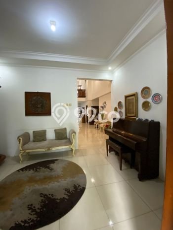 Hunian Elit LB 600m2 Siap Pakai Desain Elegan di Bintaro, Tangerang Selatan Hunian Elit LB 600m2 Siap Pakai Desain Elegan di Bintaro, Tangerang Selatan