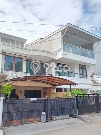 Siap Huni Rumah Mewah 3 Kamar di Kelapa Gading Dekat ke Mana Pun Siap Huni Rumah Mewah 3 Kamar di Kelapa Gading Dekat ke Mana Pun