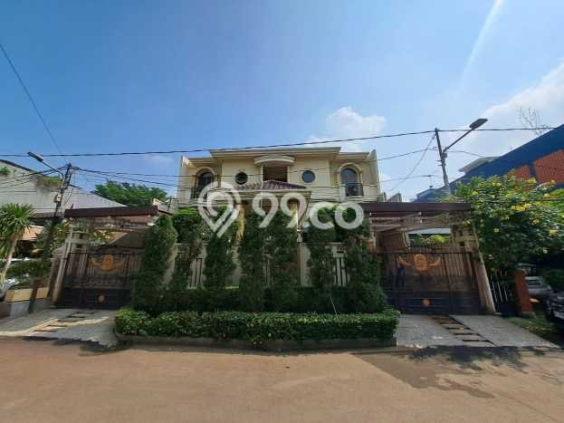 Rumah Eksklusif Dijual LT 461m2 di Pancoran, Jakarta Selatan Rumah Eksklusif Dijual LT 461m2 di Pancoran, Jakarta Selatan