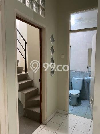 Rumah Elit Modern Siap Huni di Taman Cosmos Jakarta Barat Rumah Elit Modern Siap Huni di Taman Cosmos Jakarta Barat