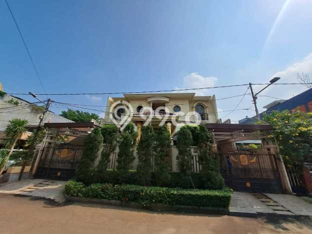 Rumah Eksklusif Dijual LT 461m2 di Pancoran, Jakarta Selatan Rumah Eksklusif Dijual LT 461m2 di Pancoran, Jakarta Selatan
