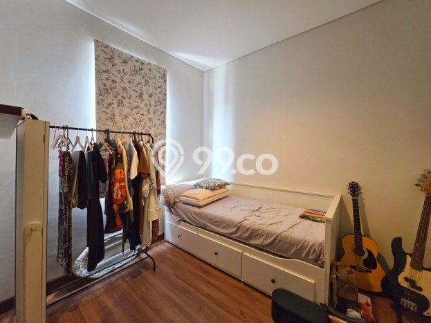 Hunian Cantik Modern Lb 82m2 di BSD, Tangerang Selatan Hunian Cantik Modern Lb 82m2 di BSD, Tangerang Selatan