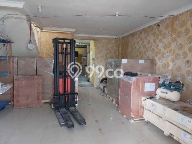 Dijual Ruko di Tarumajaya Bekasi LT 100m2 / LB 220m2 Dijual Ruko di Tarumajaya Bekasi LT 100m2 / LB 220m2