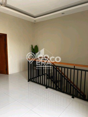 Jual Rumah Luas Elegan Dengan View Eksklusif di Pegangsaan, Jakarta Utara Jual Rumah Luas Elegan Dengan View Eksklusif di Pegangsaan, Jakarta Utara